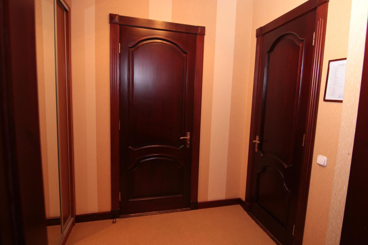 Chervona Kalina Hotel Kiev Exterior foto