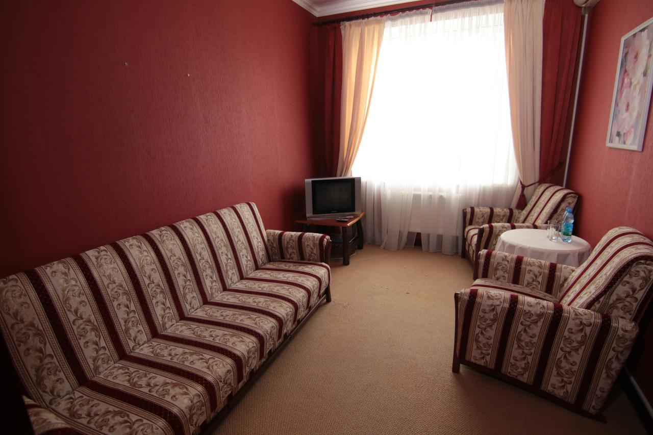 Chervona Kalina Hotel Kiev Exterior foto