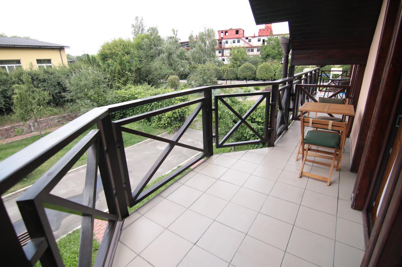 Chervona Kalina Hotel Kiev Exterior foto